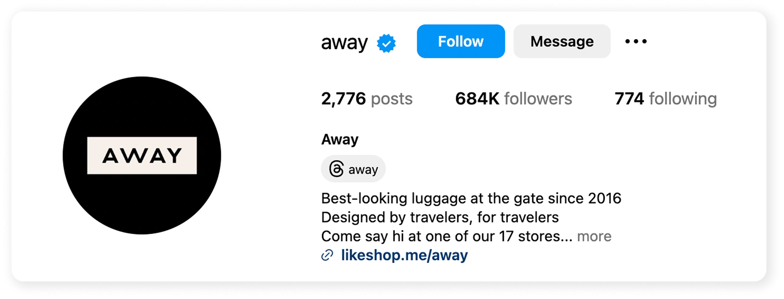 Snippet della biografia Instagram del marchio di valigeria Away e metriche che mostrano una crescita positiva Instagram .